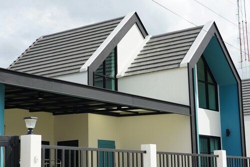 Preparing Homes for Extreme Weather: How Roofing Services Can Help Weather the Storm