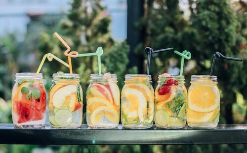 A Guide To Getting Your Home Ready for a Summer Party
